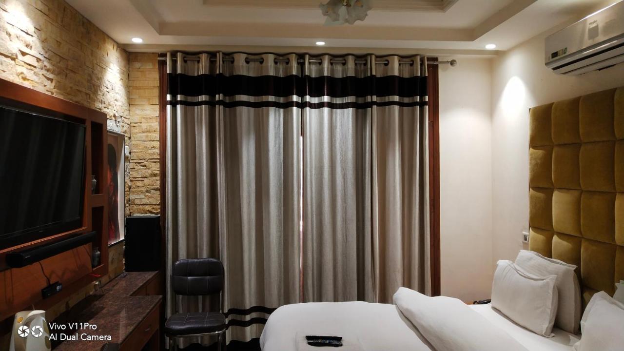 Stay @ 203 Noida Exterior photo