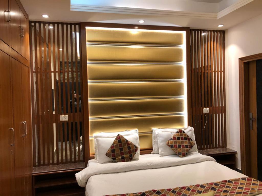 Stay @ 203 Noida Exterior photo