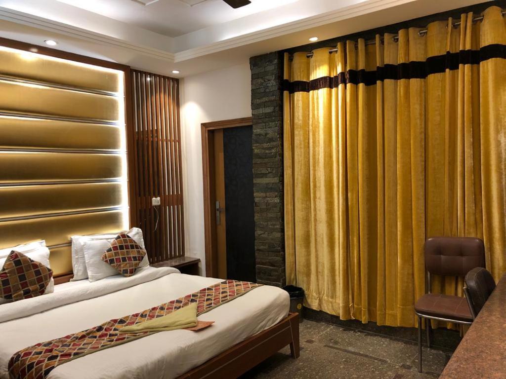 Stay @ 203 Noida Exterior photo